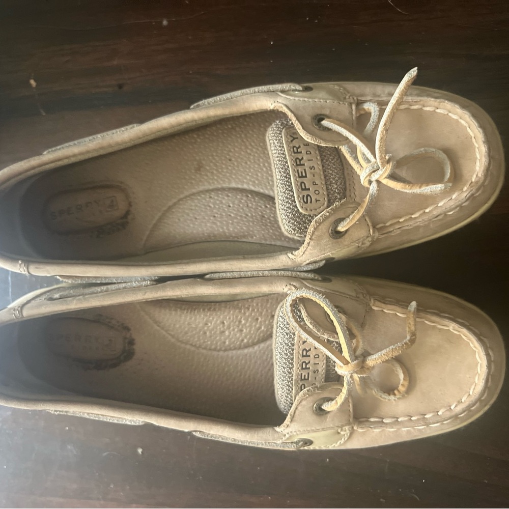 Size 8.5 Sperrys brown with gray accent color.